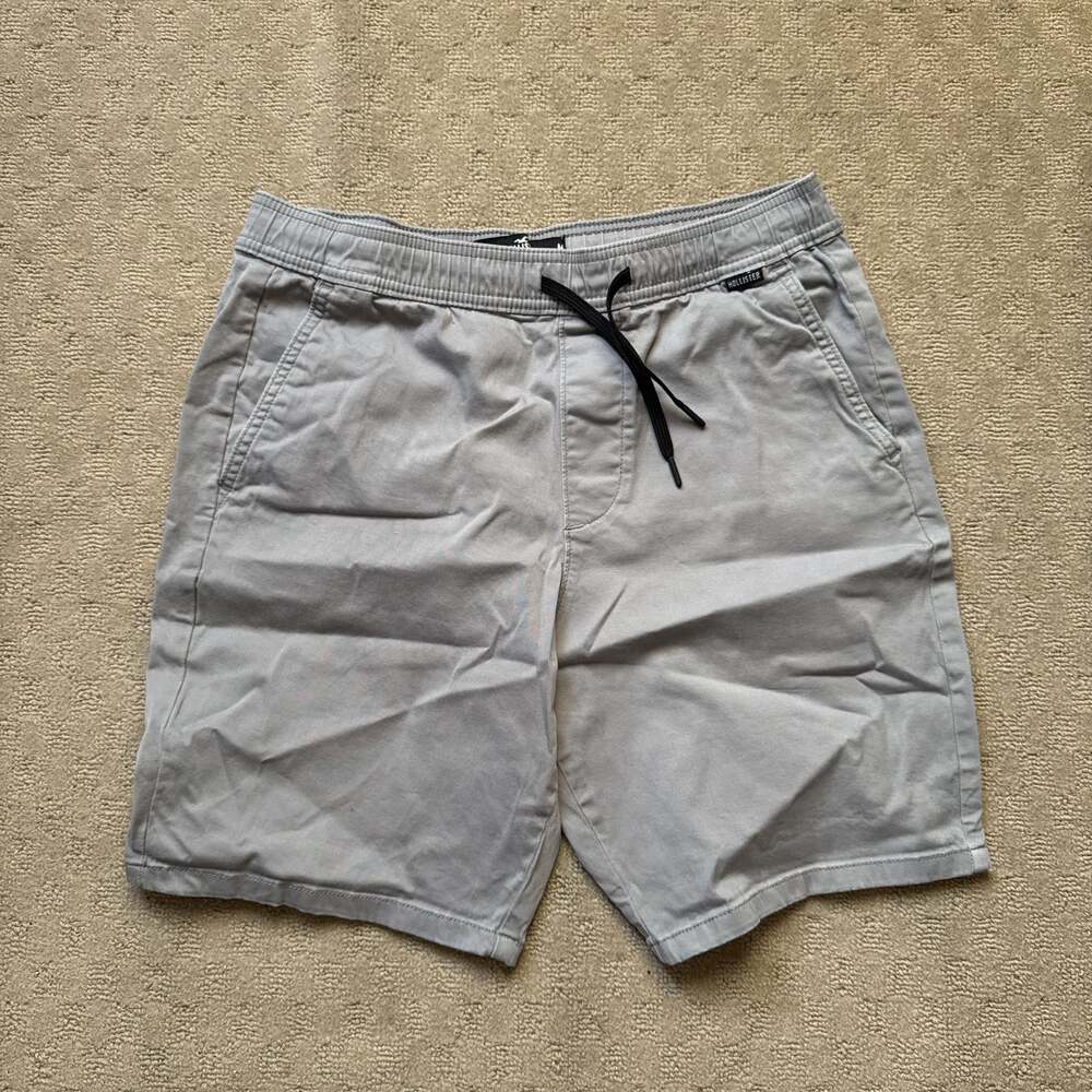 Hollister Men's Grey Jogger Shorts, Medium